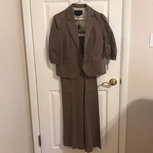 BCBG 2 piece tailored pants suit - tan pinstripe